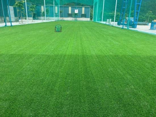 Hoàn Thiện 1260m2 Cỏ Sân Tập Golf Tại Bắc Kạn